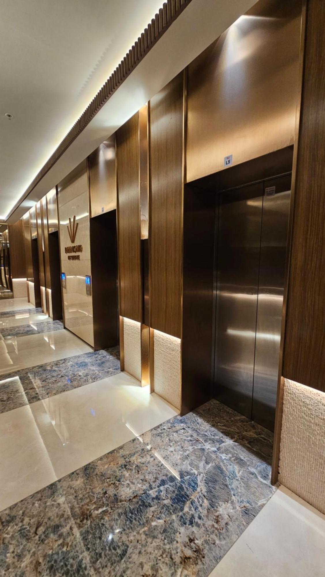 Anika Luxury Apartment At Diamond Center スコピエ エクステリア 写真