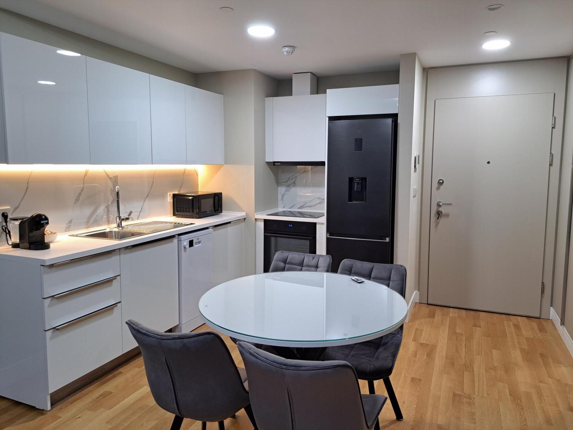 Anika Luxury Apartment At Diamond Center スコピエ エクステリア 写真